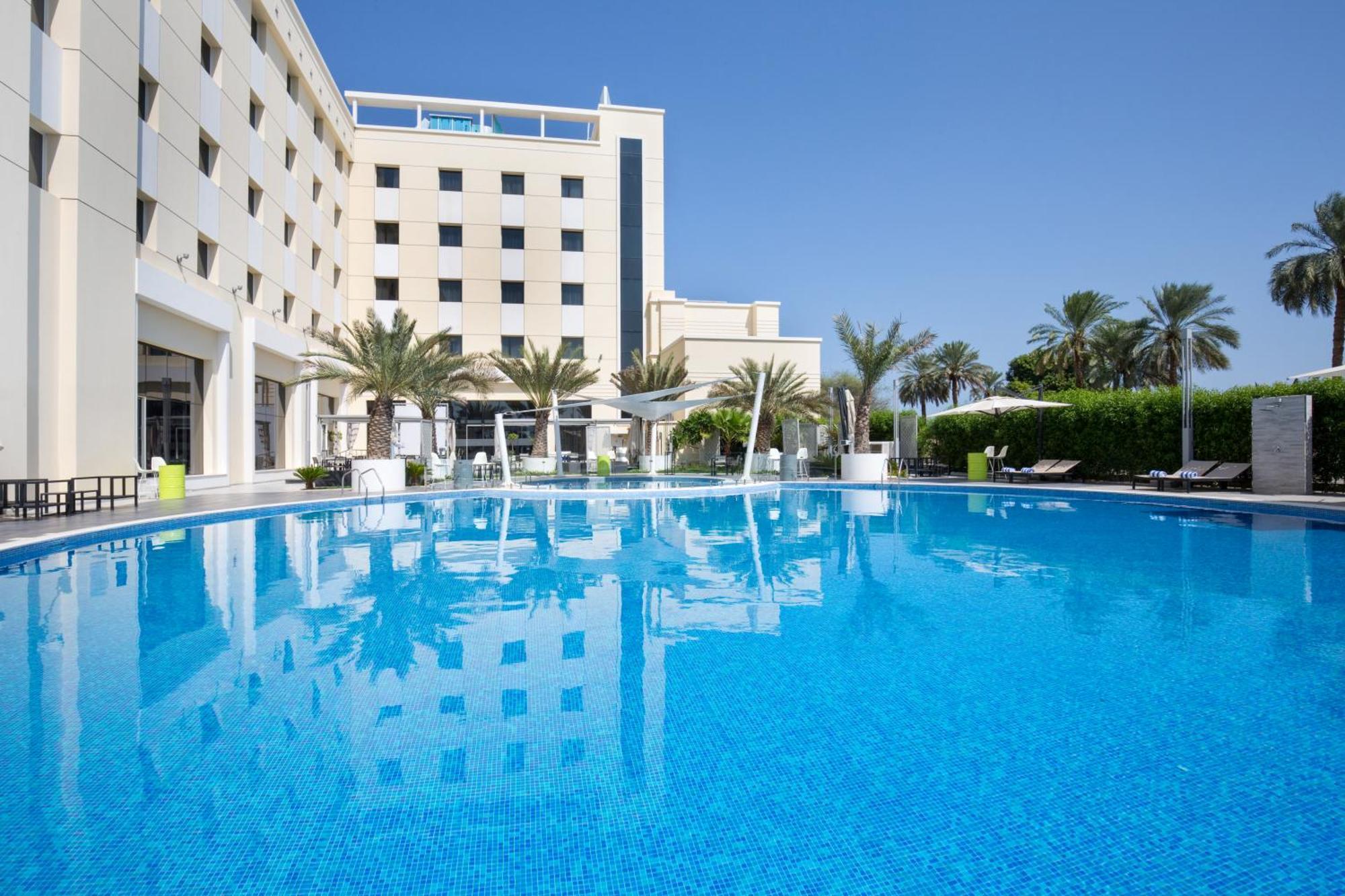 Mercure Suhár Exteriér fotografie