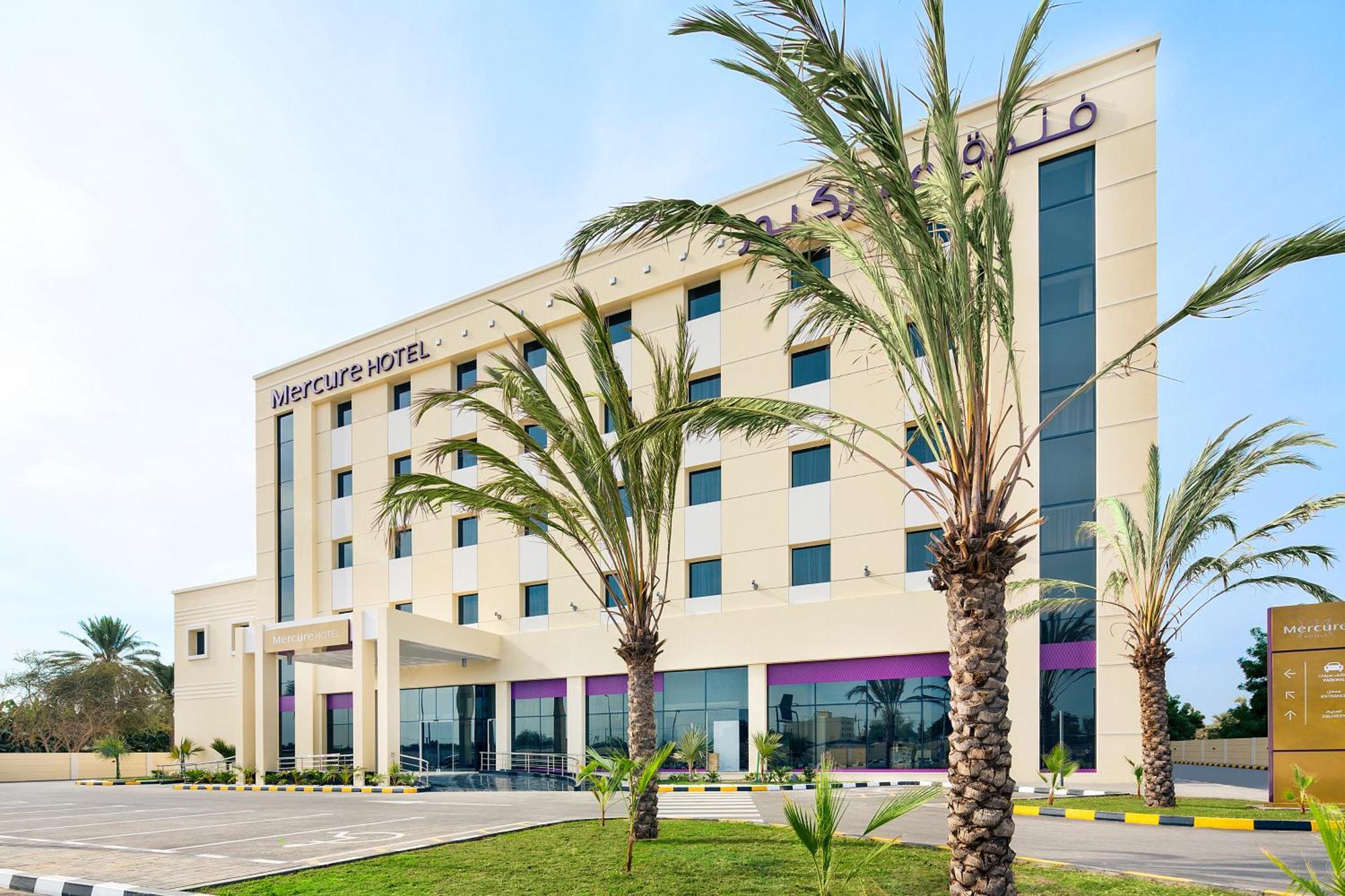 Mercure Suhár Exteriér fotografie
